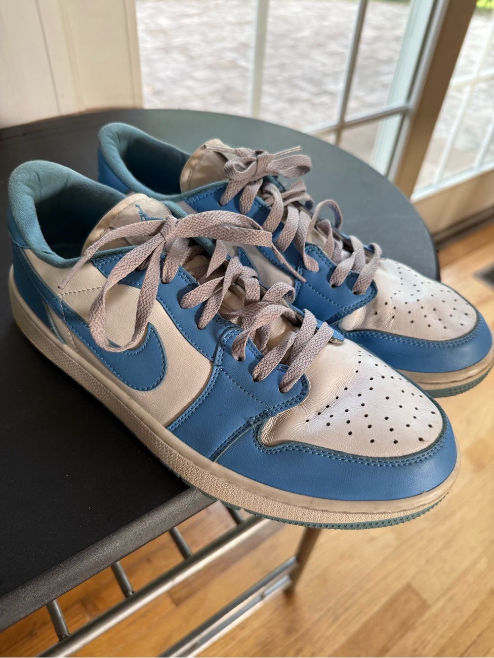 Nike Men's Low-Top Sneakers in White and Light Blue size 12